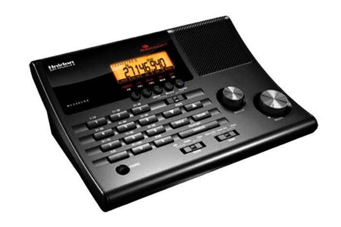 UNIDEN UBC 360 CLT scanner